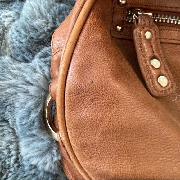 JUNIOR DRAKE buttery soft brown leather purse  brass rivets medium sized bag - Picture 6 of 7